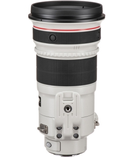 Canon EF 300mm f/2.8L IS II USM Lens Canon EF 300mm f/2.8L IS II USM Lens
