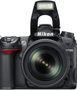 Nikon D7000 DSLR Camera Kit With Nikon 18-105mm F/3.5-5.6g Ed Vr Lens