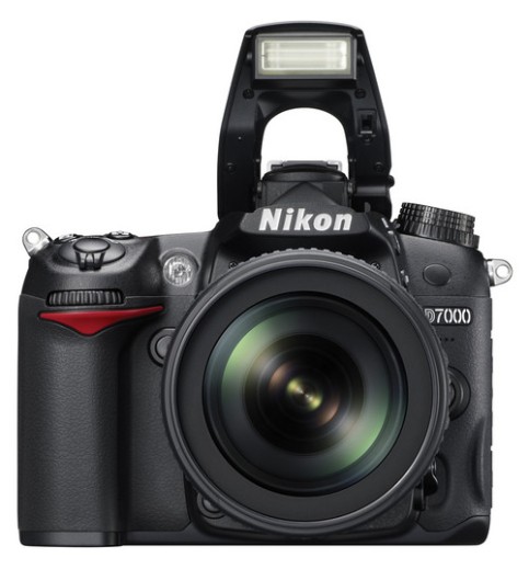 Nikon D7000 DSLR Camera Kit With Nikon 18-105mm F/3.5-5.6g Ed Vr Lens Nikon D7000 DSLR Camera Kit With Nikon 18-105mm F/3.5-5.6g Ed Vr Lens