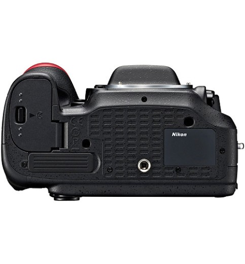 Nikon D7100 DSLR Camera
