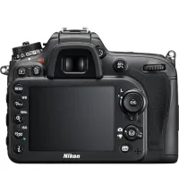 Nikon D7200 DSLR Camera with 18-140mm Lens