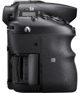 Sony Alpha a77 II DSLR Camera with 16-50mm f/2.8 Lens